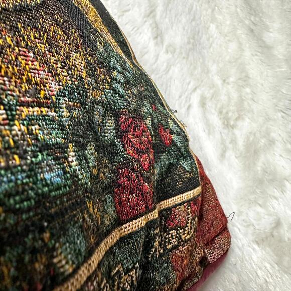 Donna Richardson Angel Design Tapestry Throw Pillow 17x17” - Picture 5 of 6